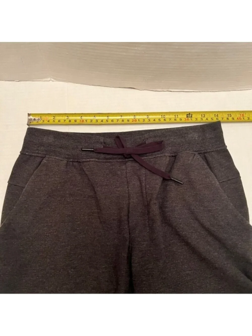 Lululemon  ^ City Sweat Short 9" EUC  M - Picture 5 of 13